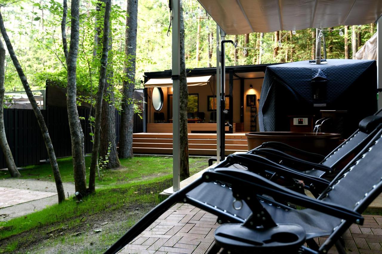 Fuji Fumoto Forest Hotspring ふもとの森温泉 Fujikawaguchiko Exteriör bild