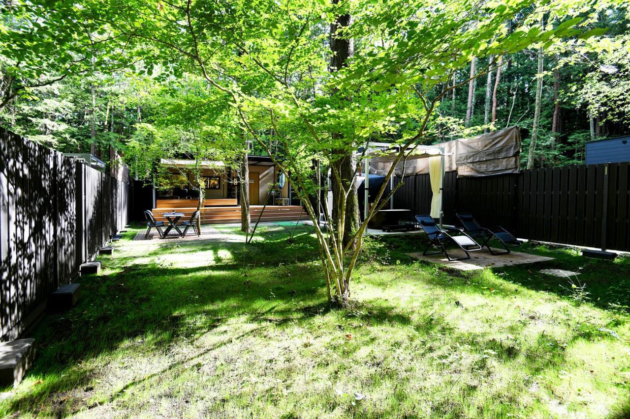 Fuji Fumoto Forest Hotspring ふもとの森温泉 Fujikawaguchiko Exteriör bild